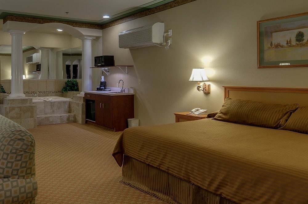 The Lodge At Rolling Hills Casino & Resort Корнинг Екстериор снимка